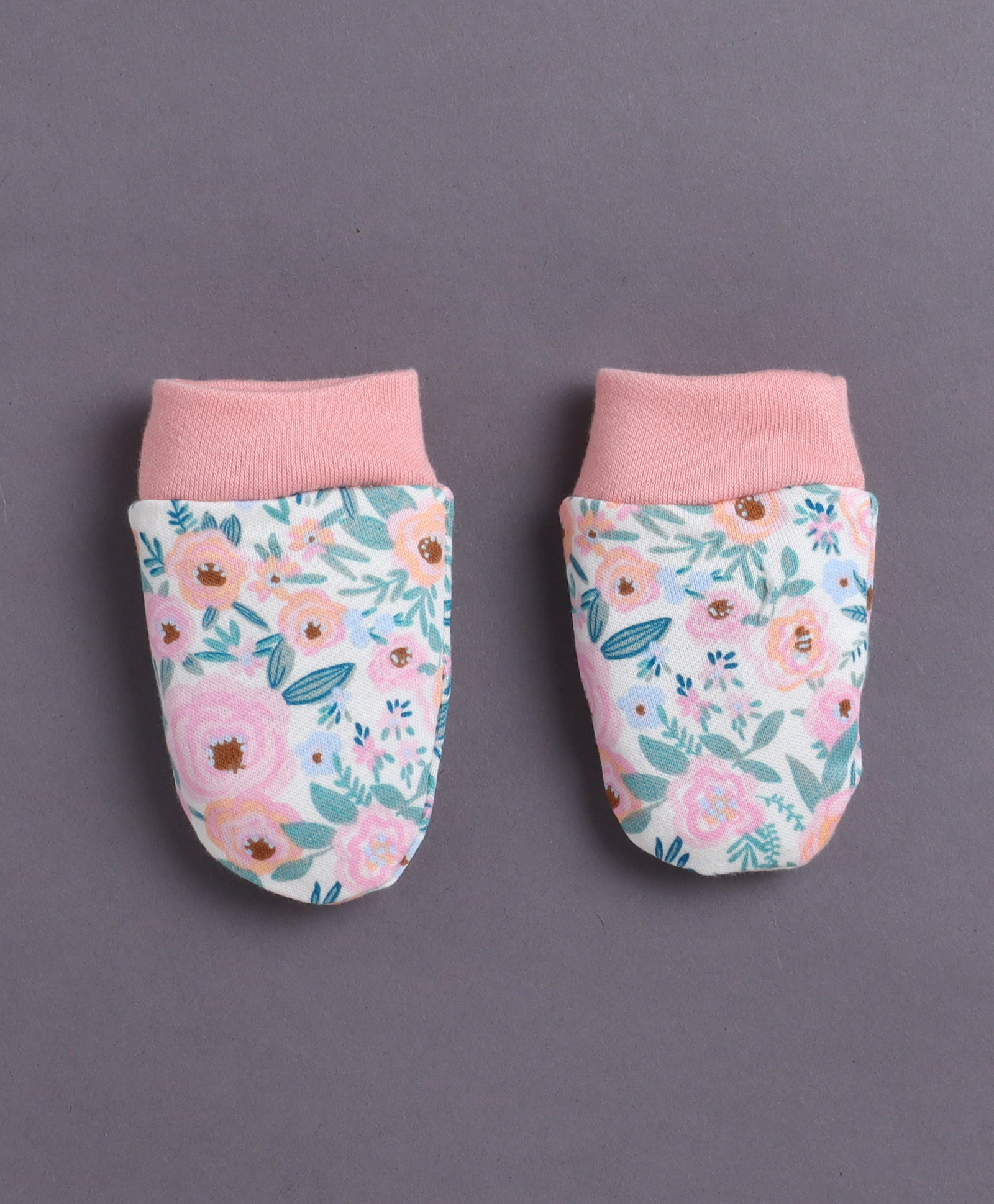 Beige & Peach Girls Cotton Cap Mitten Bootie Set