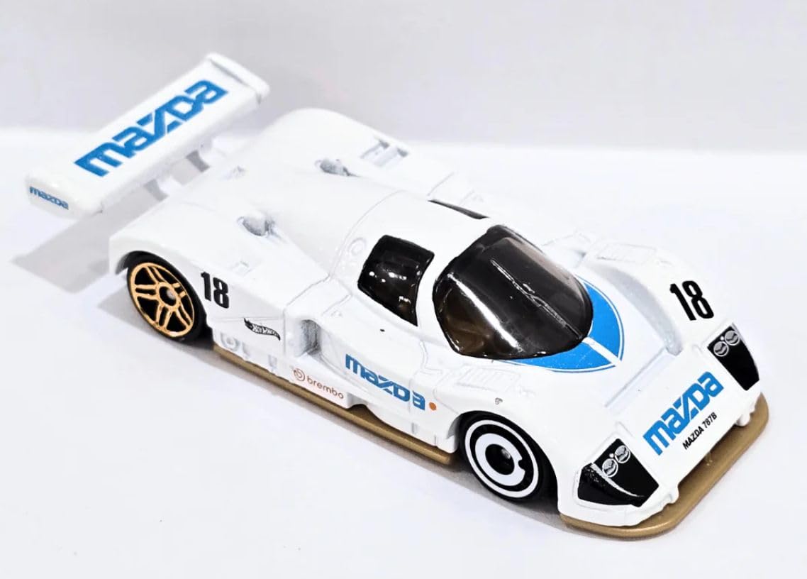 hw Die-Cast 1:64 for Ages 3 and up (Mazda 787B | Peak Pursuit | White)