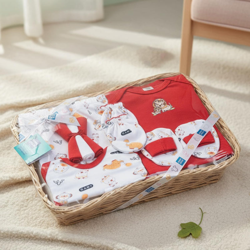 Mee Mee New Born Baby Gift Set | Soft Cotton Clothing Essentials for Infants/Baby Girls, Boys | Baby Shower Clothing Hamper (8 Pieces, Red)