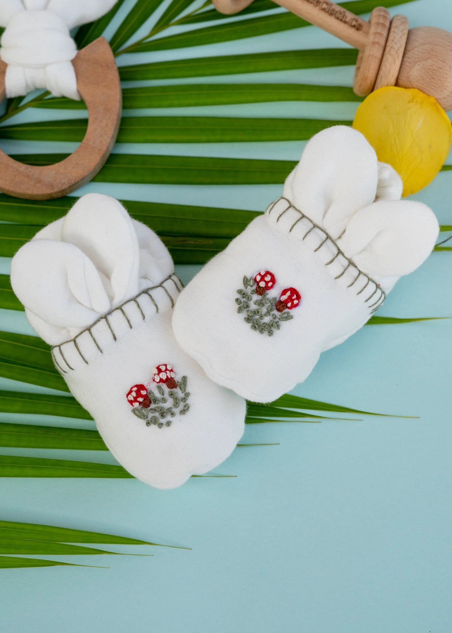 Nestling Newborn Gift Box | Toy Gift Set