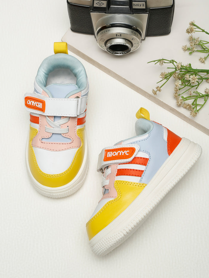 Donut Comfortable & LightWeight Sneakers With Elastic Laces - White (Unisex)